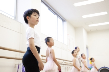 男の子も大歓迎!! 見学・体験・お気軽にお越しください。 